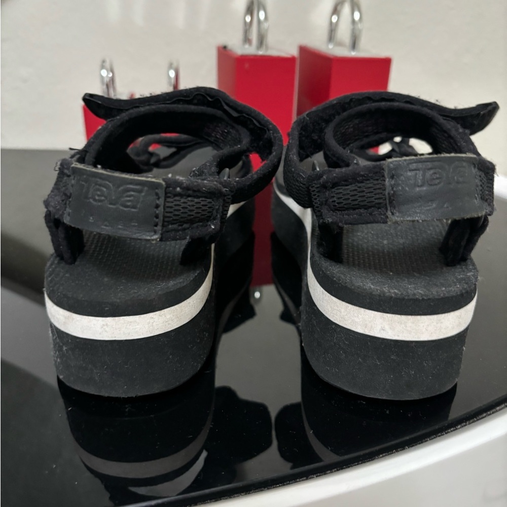 TEVA LIGHTWEIGHT (semi platform) WATER SPORT SANDALS